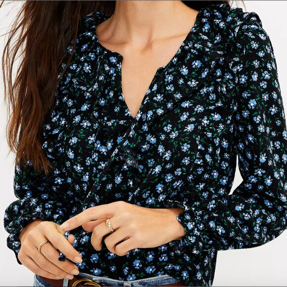 LOFT Tops - NWT LOFT Women's Navy Blue Floral Print Ruffle Tie Neck Blouse Sz Petite Large